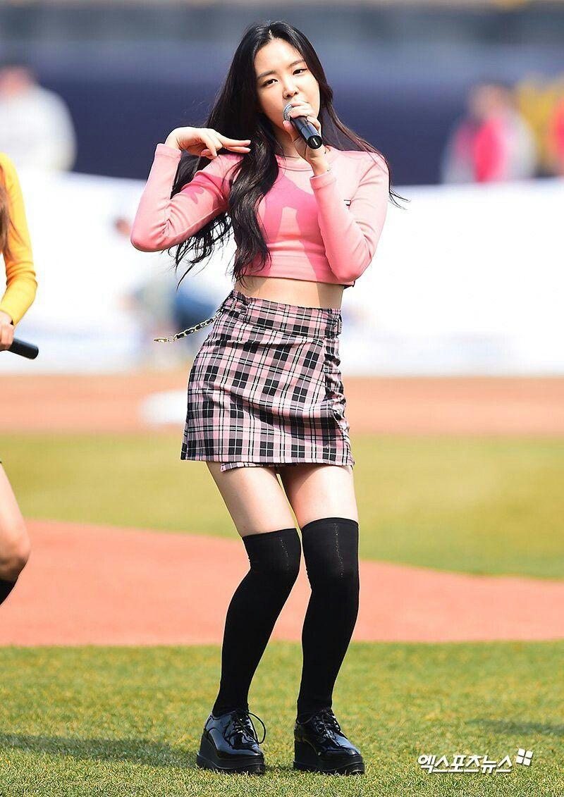손나은2