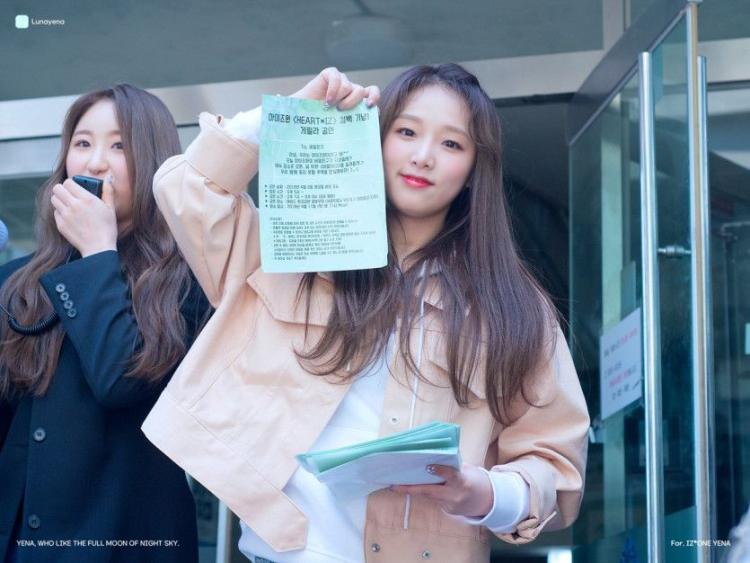 아이즈원 최예나 히토미, 190402~30