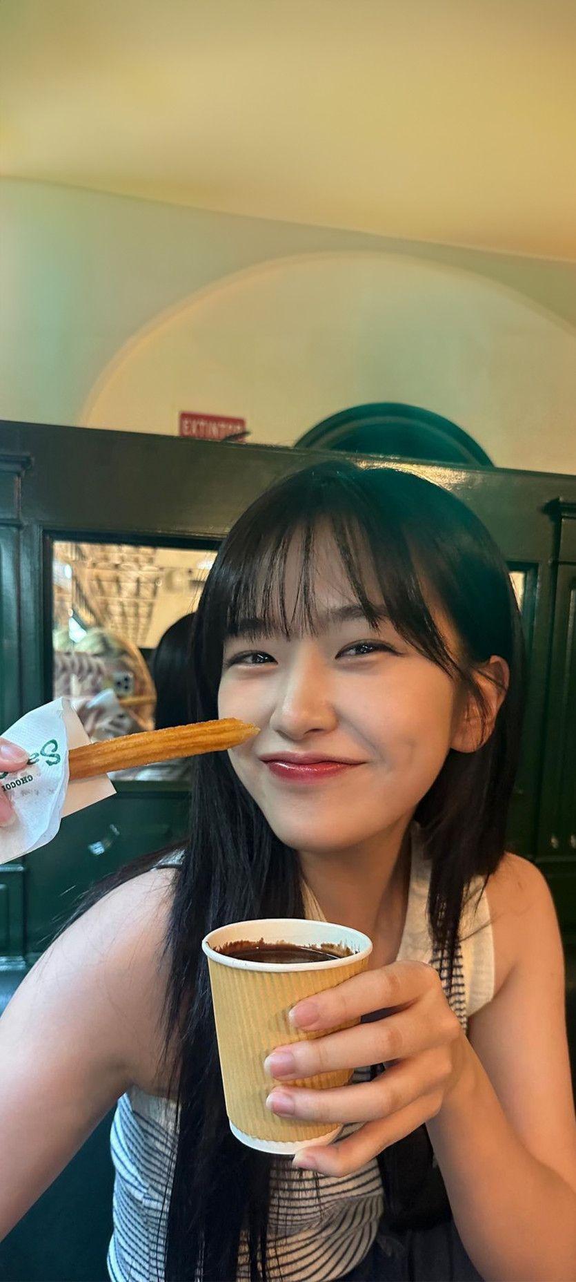 안유진0
