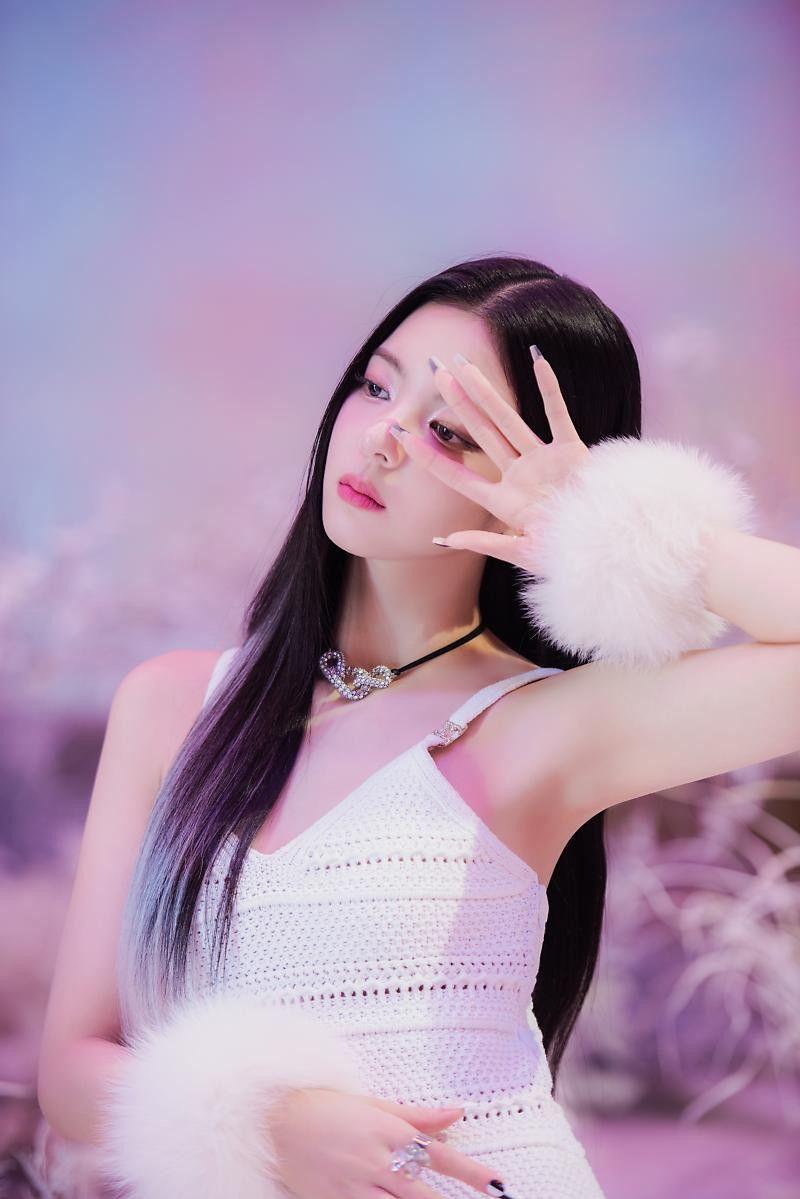 ITZY LIA0