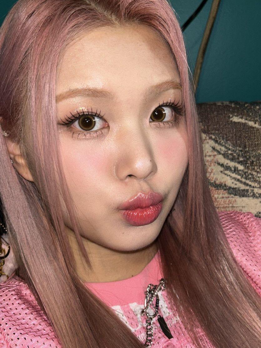 PURPLE KISS PARK SU JIN  swan1