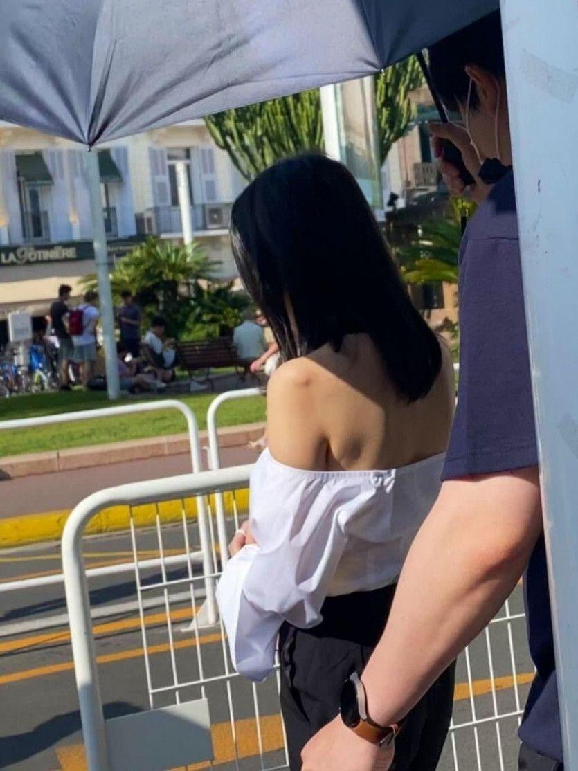 칸영화제 참석을 위해 프랑스에 있는 아이유2