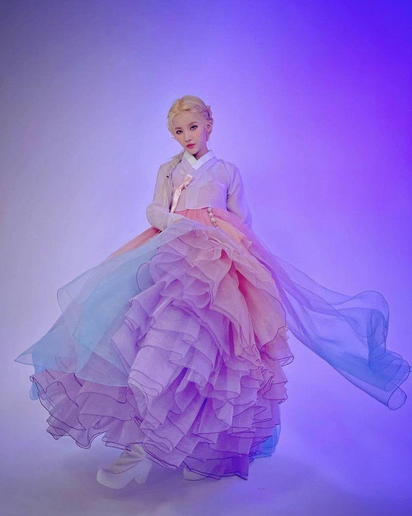 (G)I-DLE SOYEON0