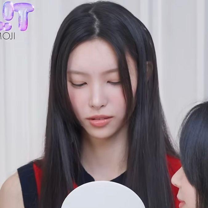ILLIT 윤아2