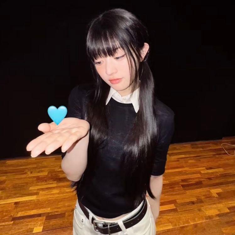 ILLIT 민주0
