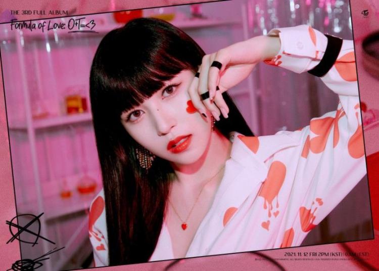 트와이스 'Formula of Love: O+T=<3' 컨셉포토25
