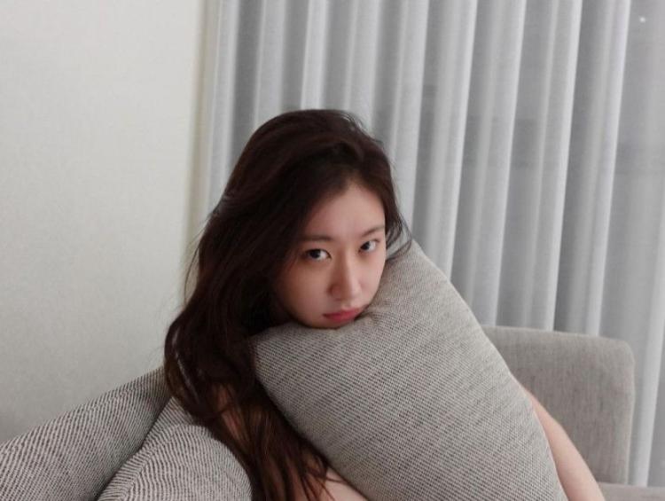 채령 인스타2