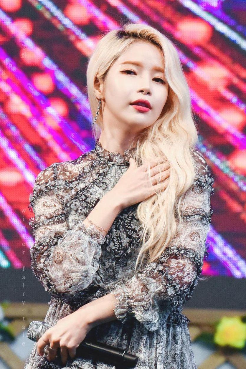 180522 마마무 솔라 KOAFEC by 겨울동화.jpg2