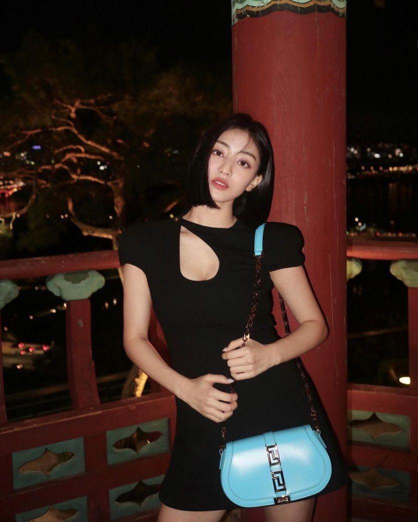 TWICE JIHYO0