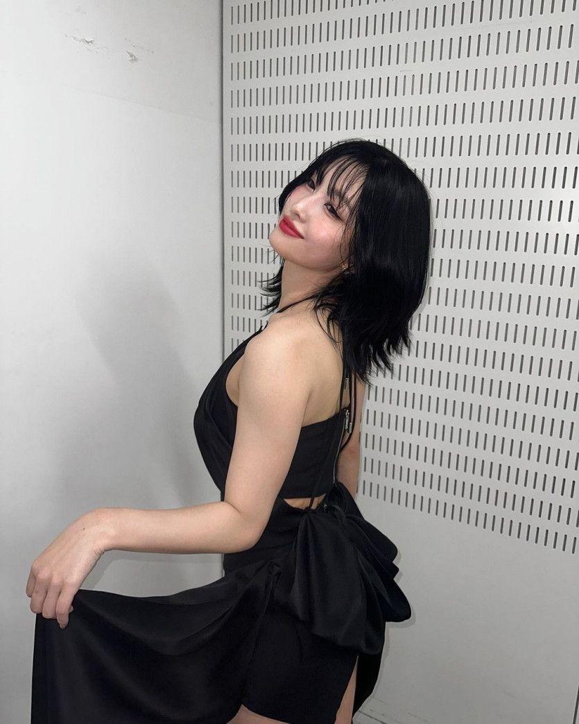 TWICE MOMO1