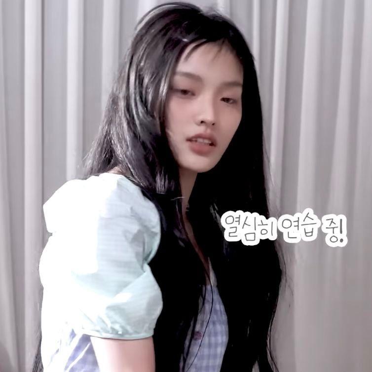 ILLIT 이루하3