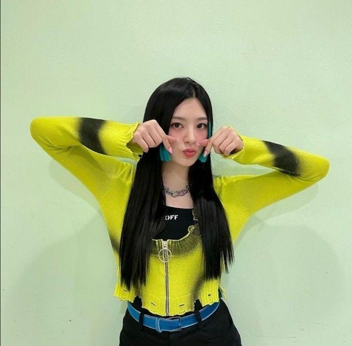 STAYC Seeun1