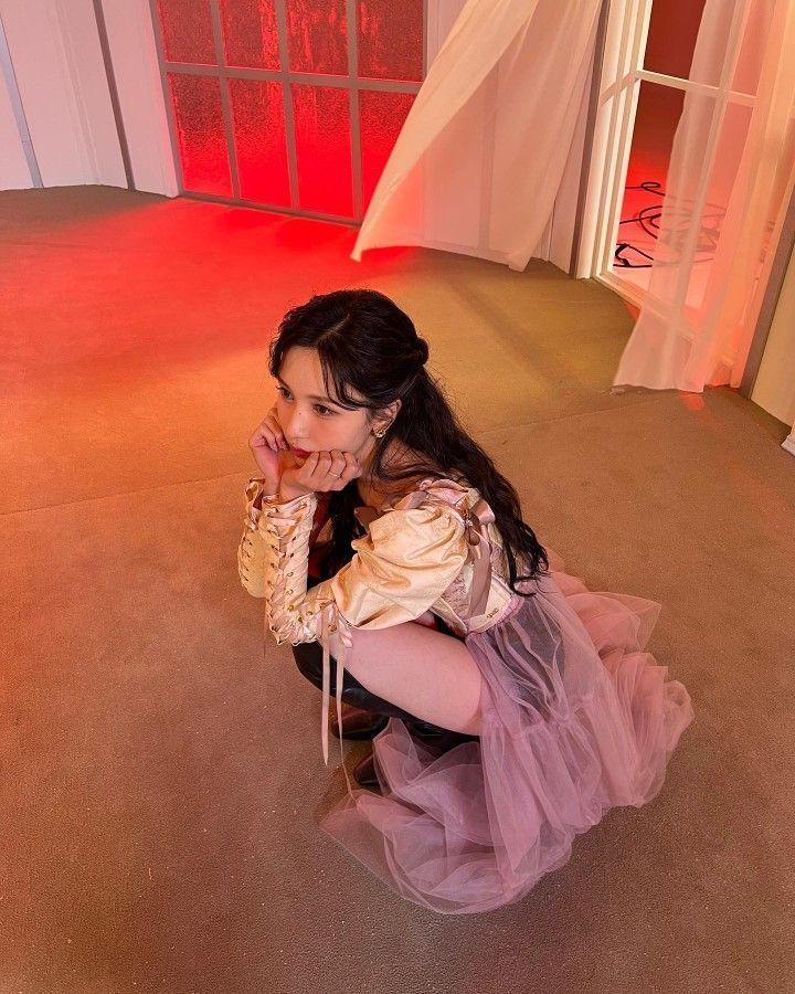 TWICE Mina0