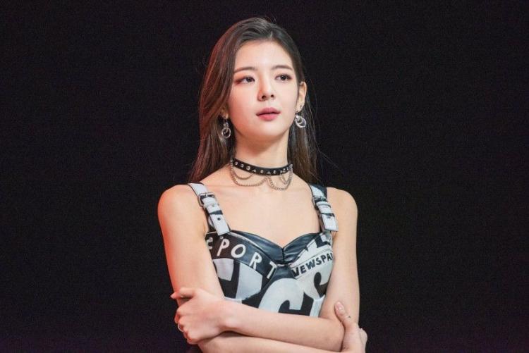 ITZY 리아0