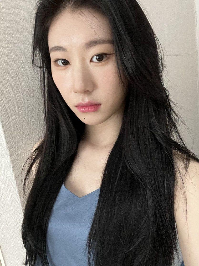 ITZY Chaeryeong1