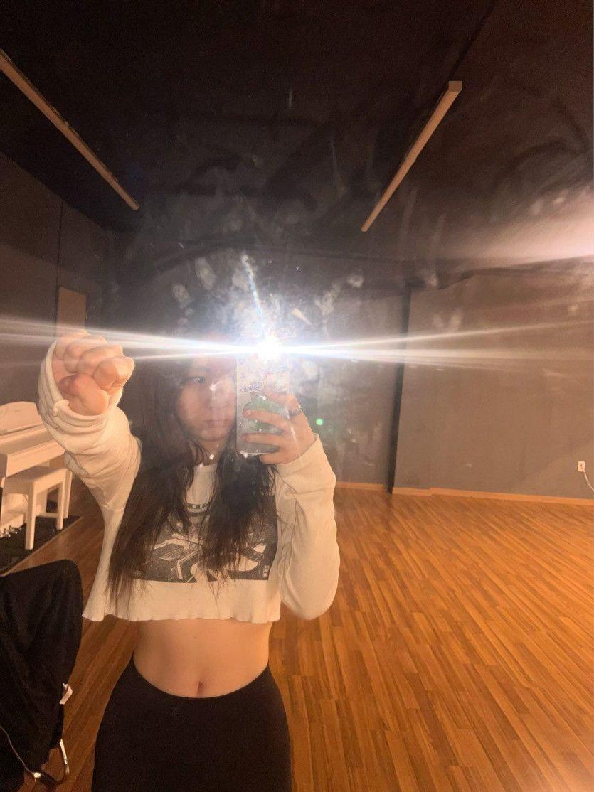 ICHILLIN JACKIE0