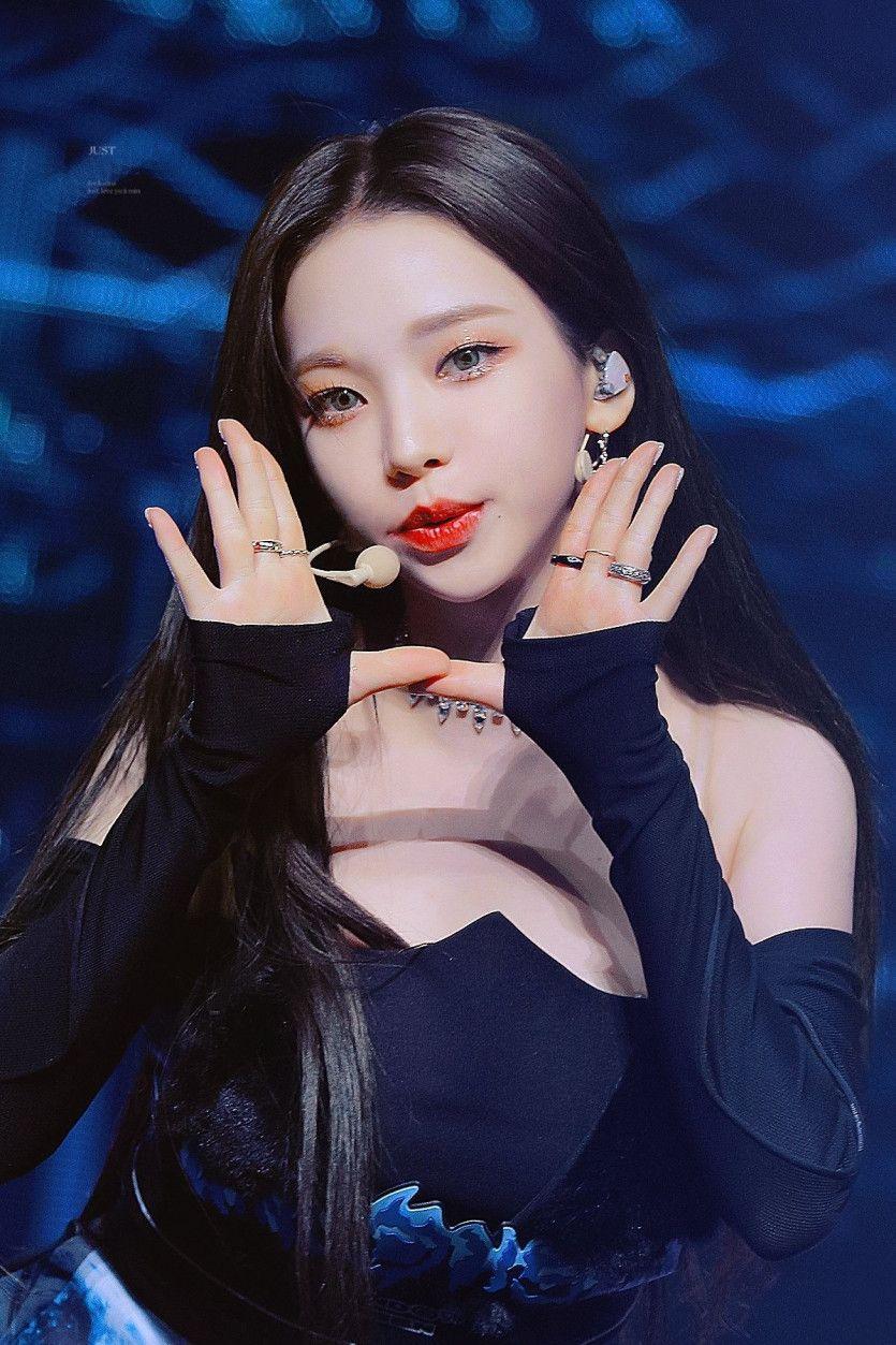 Aespa karina0