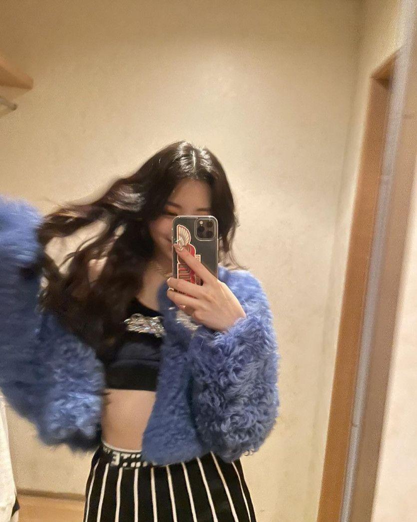 ITZY YUNA1