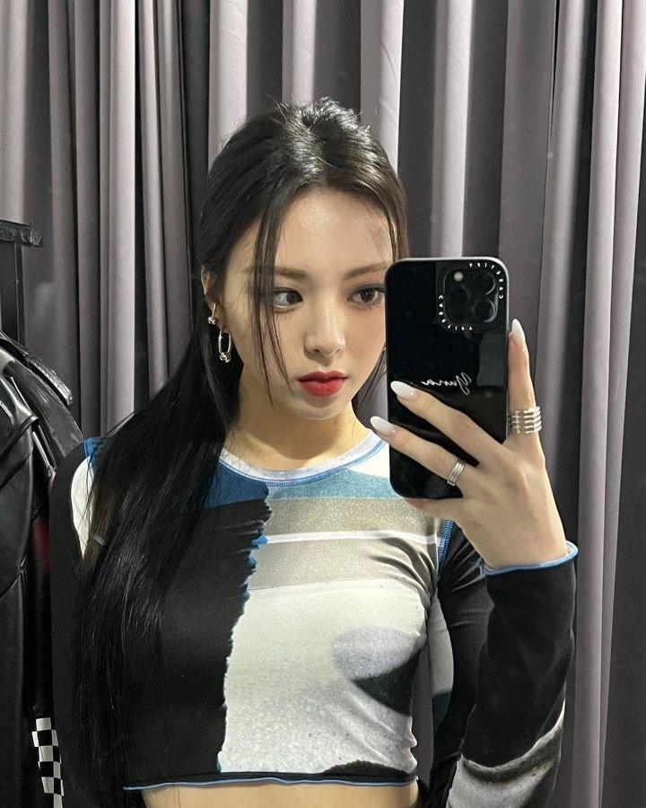 ITZY Yuna0