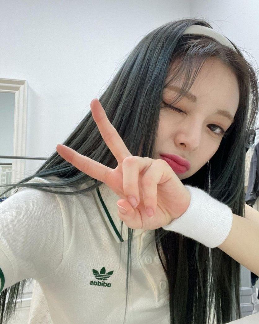 유나 인스타25
