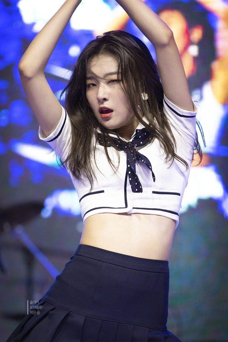 크롭 마린룩 슬기1
