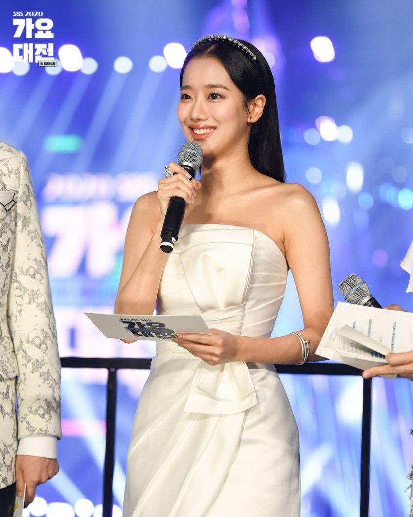 드레스 입은 예쁜 나은0