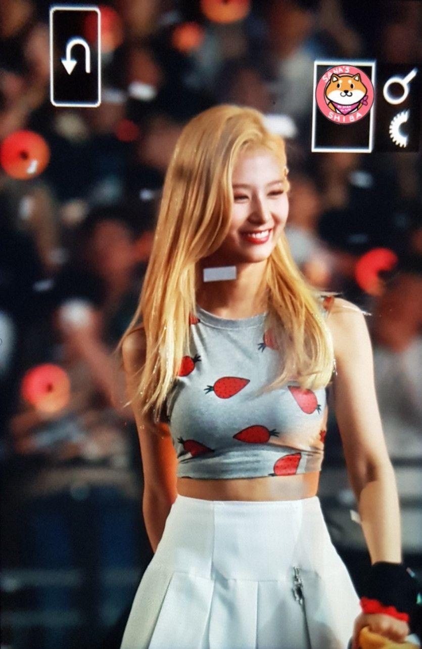 딸기 사나1