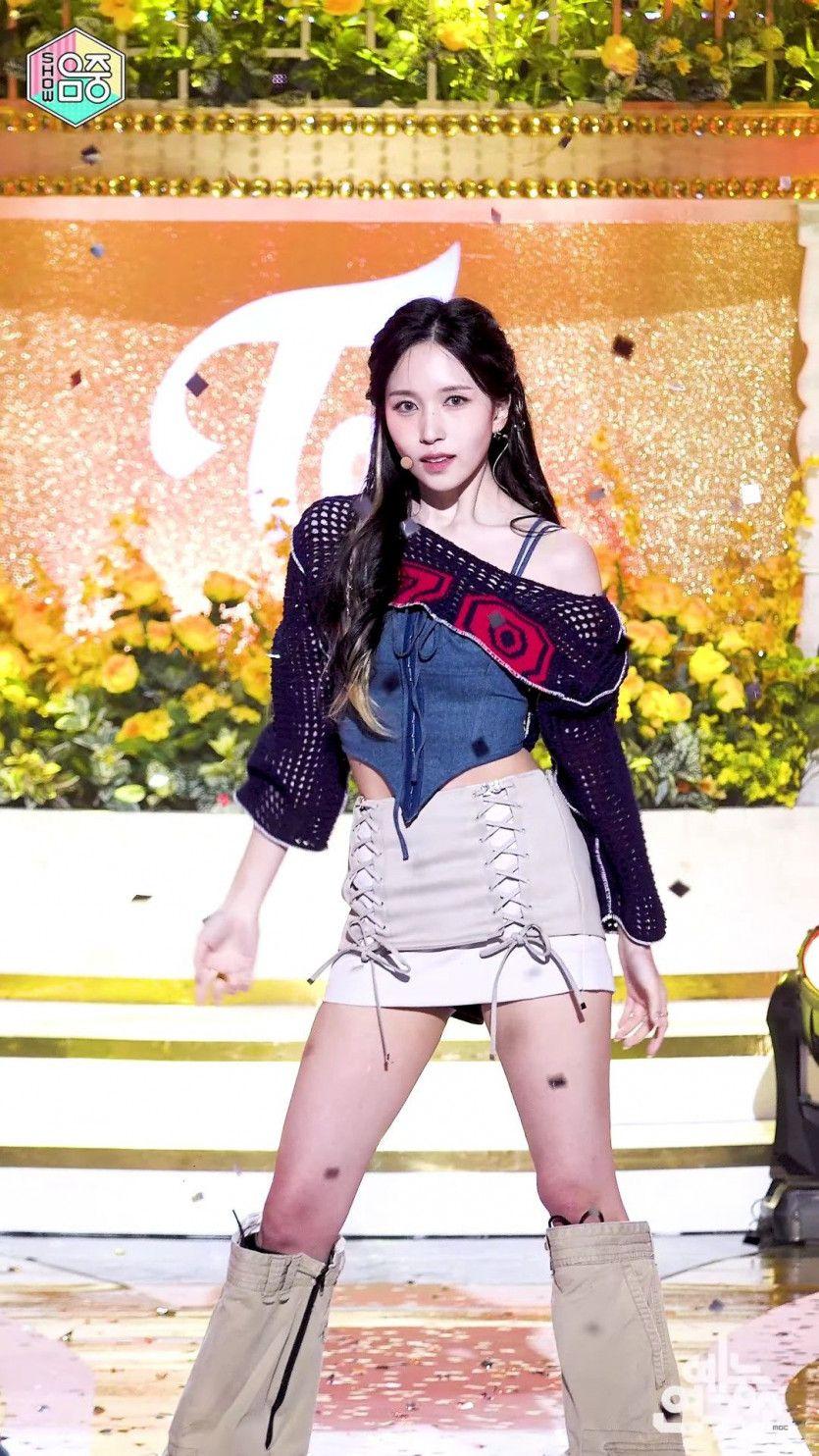 TWICE Mina2