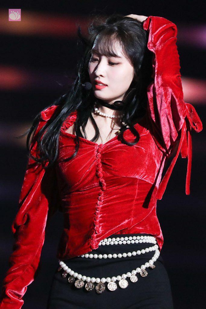 트와이스 모모1