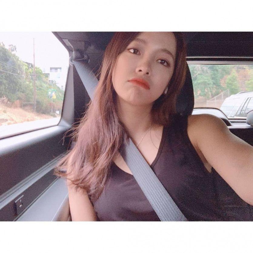 안전벨트 맨 김세정4