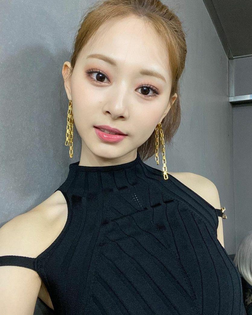 TWICE TZUYU1