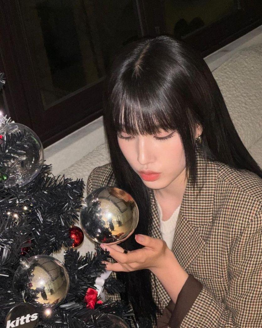스테이씨 윤0