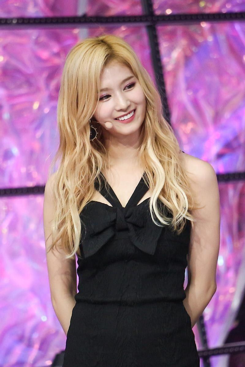 TWICE SANA1