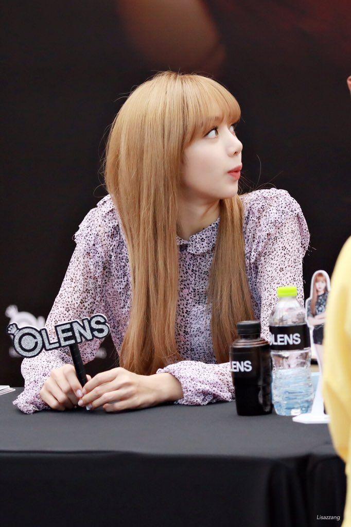블랙핑크 리사5