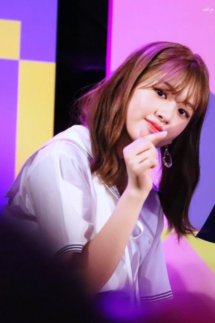 아이즈원 안유진, 공항/콘서트 (35 p)2