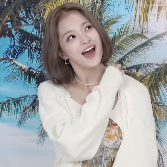 프로미스나인  이나경1