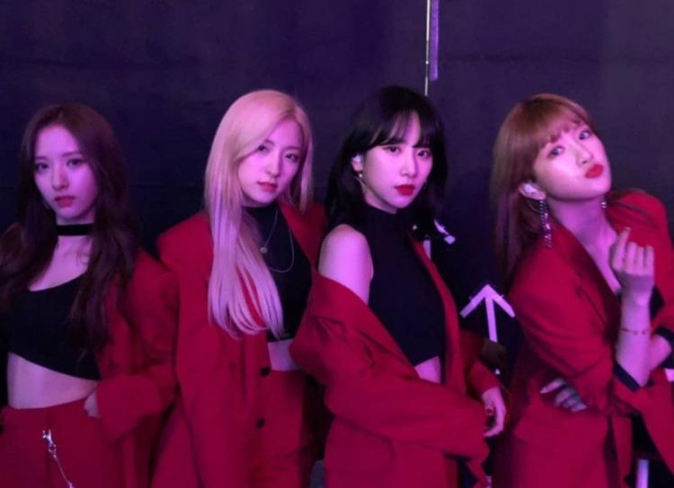 루다 여름 수빈 엑시 설아 다영 연정 보나 은서 다원 (우주소녀)3