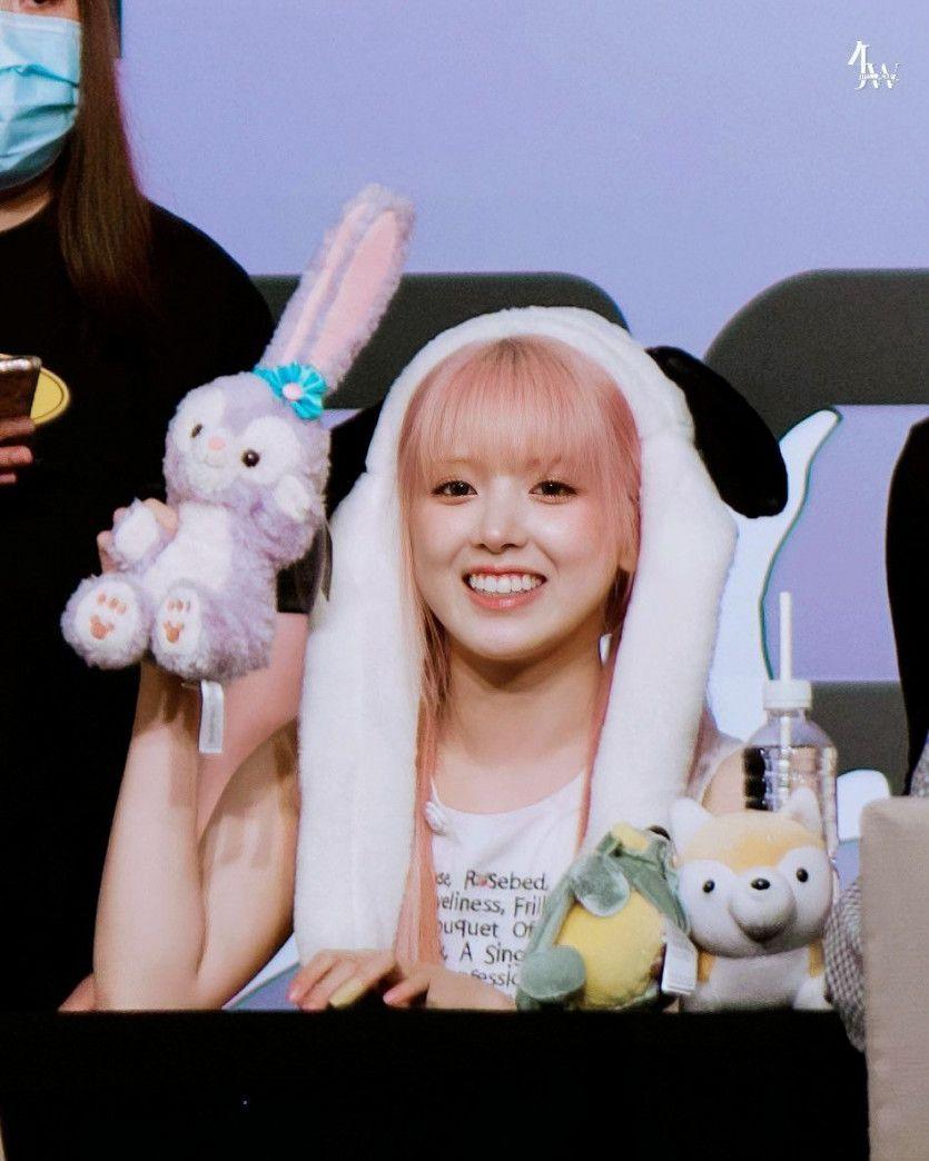 NMIXX JIWOO0