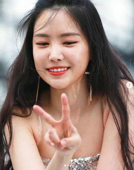 손나은0