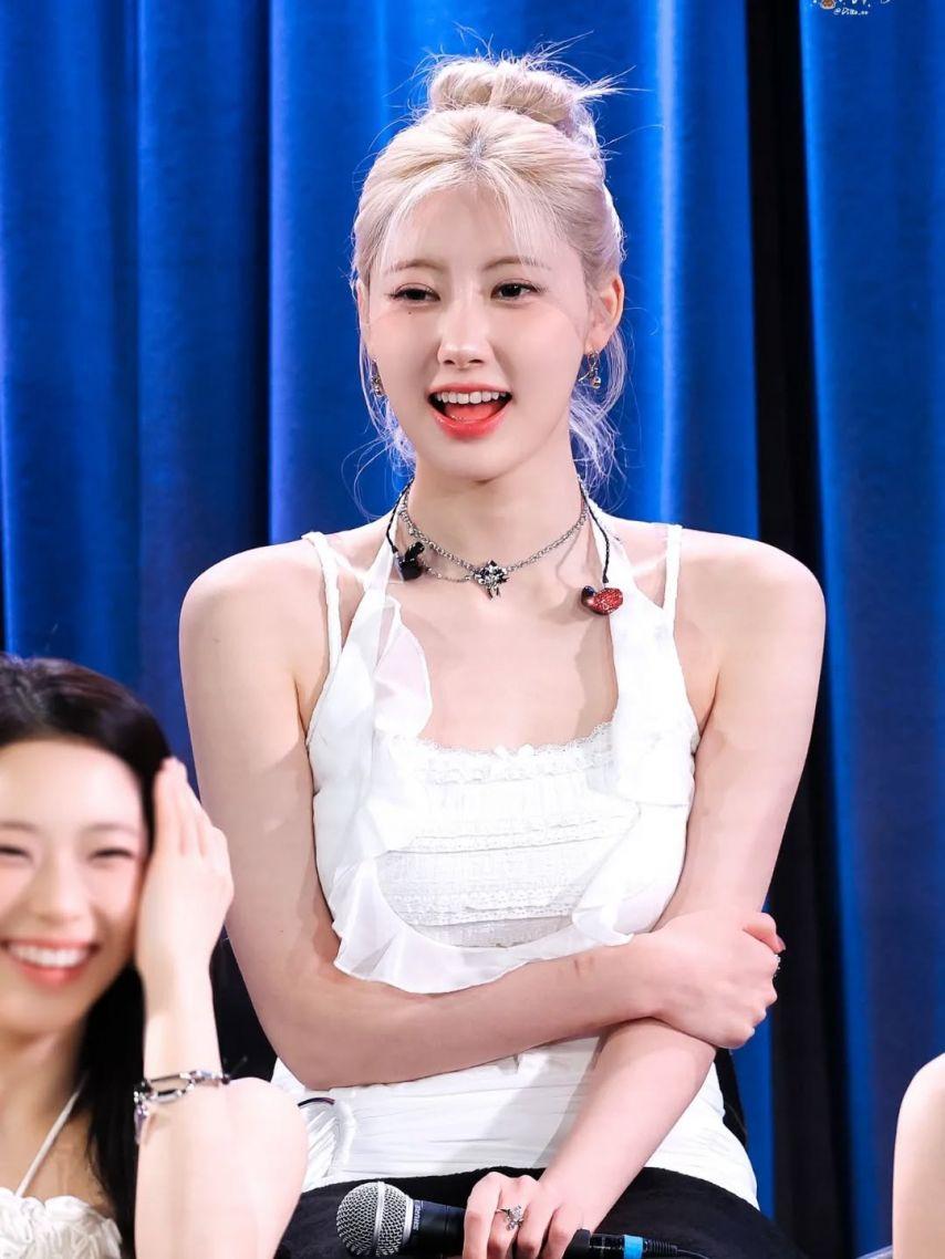 BABYMONSTER (베이비몬스터) 라미3