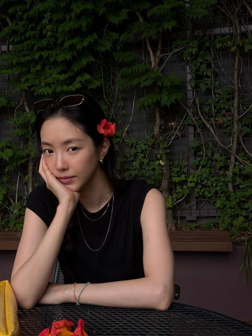손나은6
