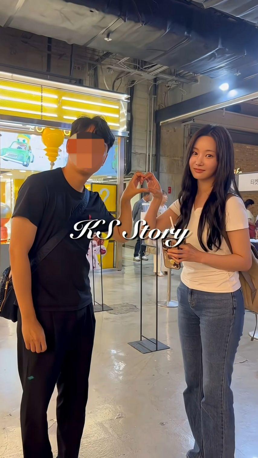 모모랜드 출신 연우 실물.jpg1