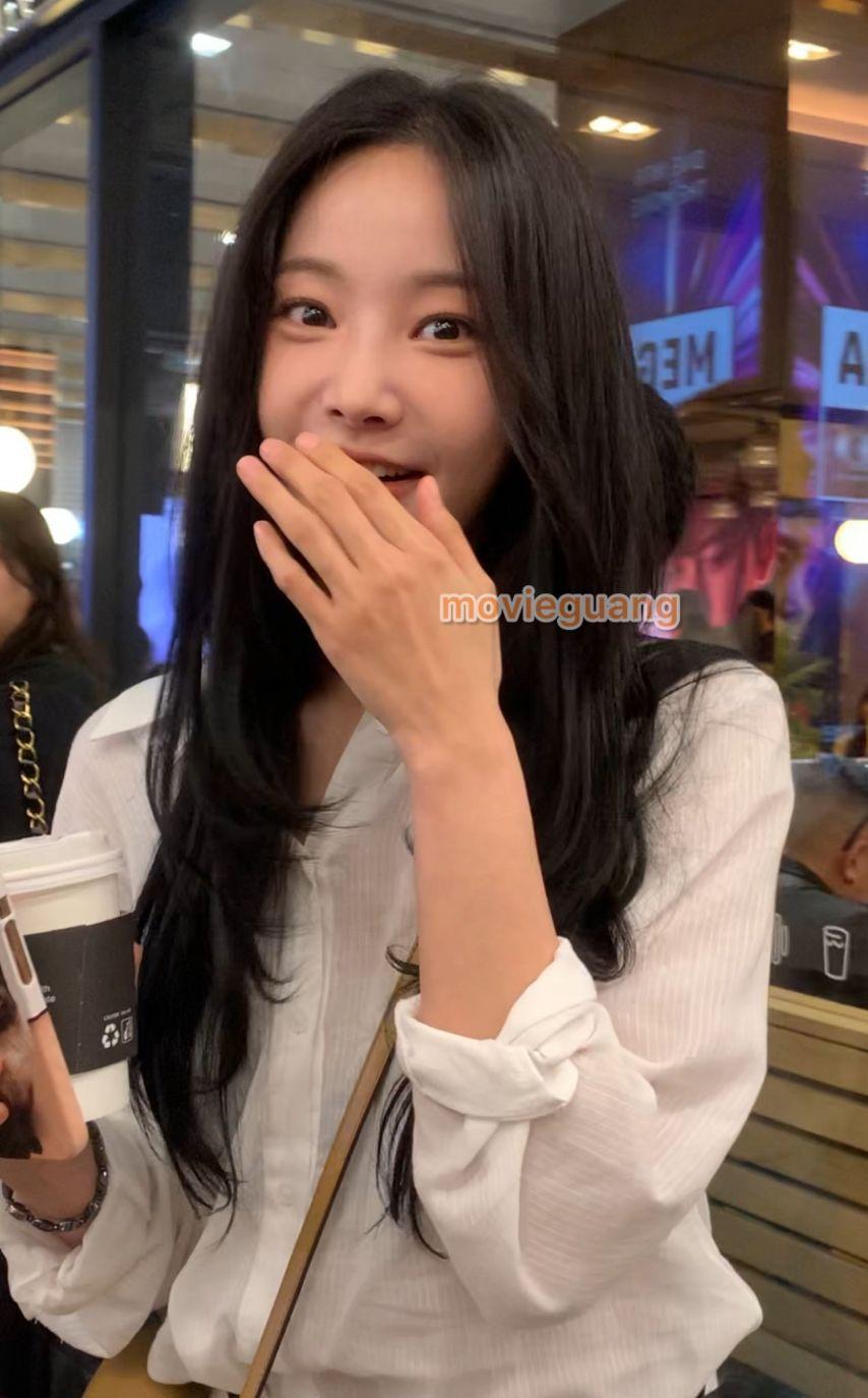 모모랜드 출신 연우 실물.jpg4