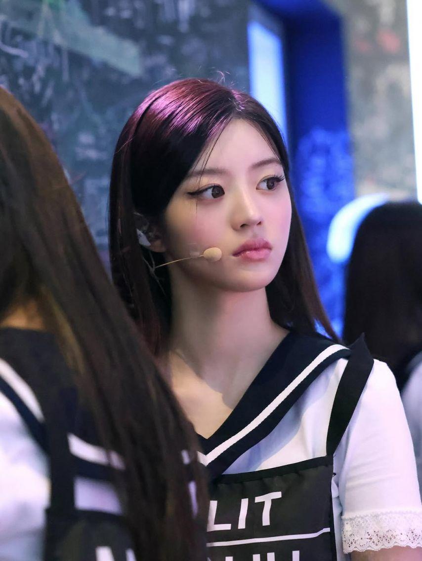 아일릿 (ILLIT) 민주2