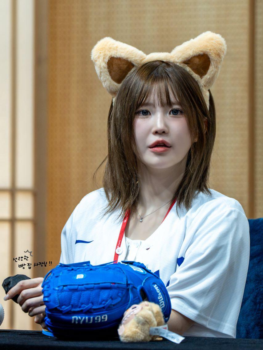 프로미스나인 송하영3