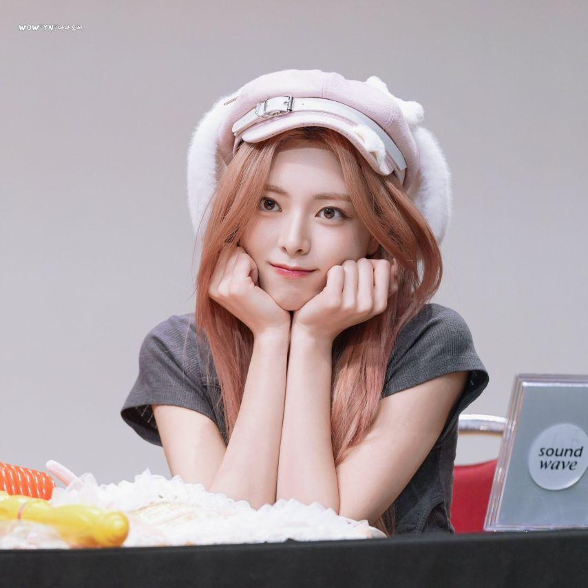 ITZY 유나1