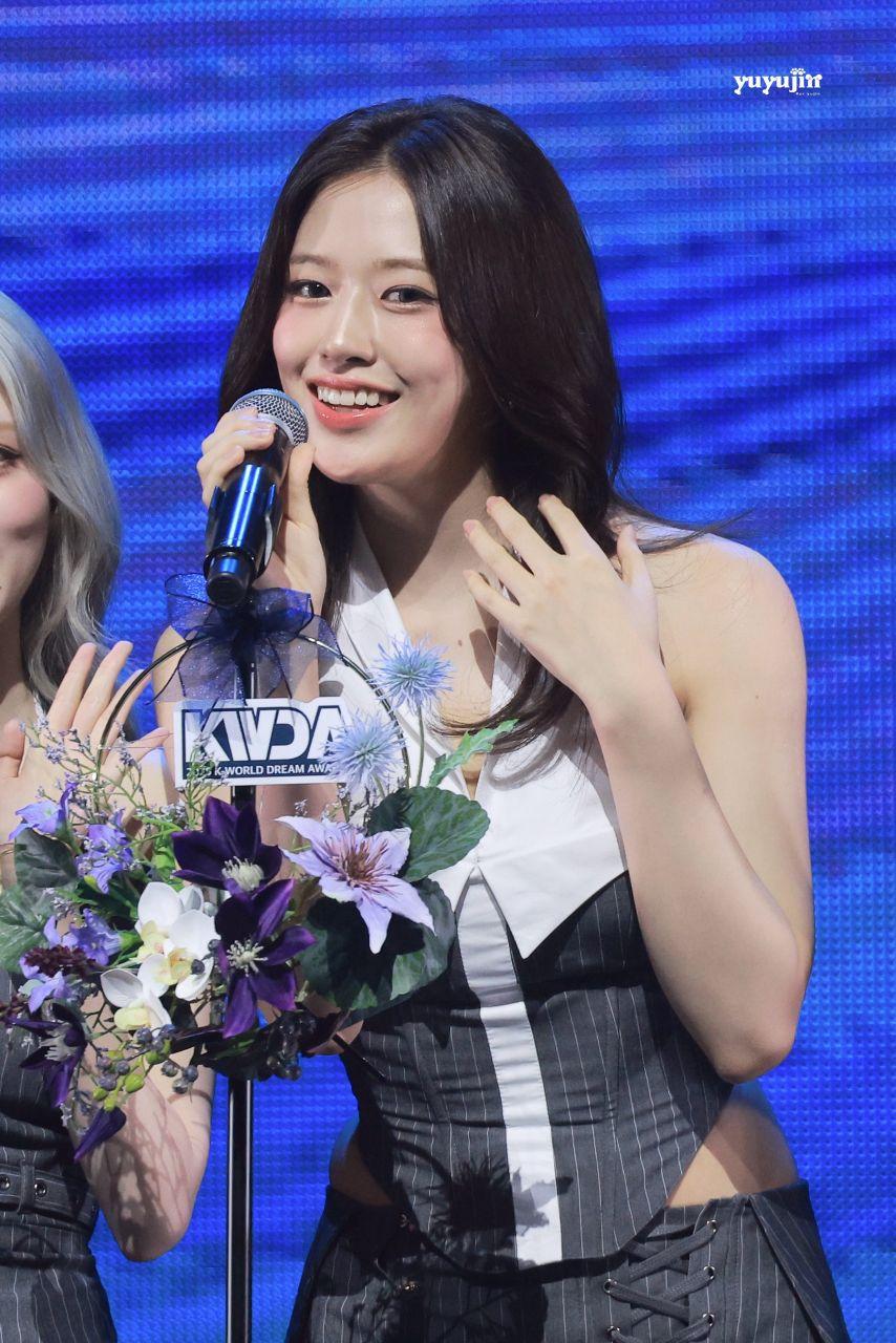 아이브 안유진1
