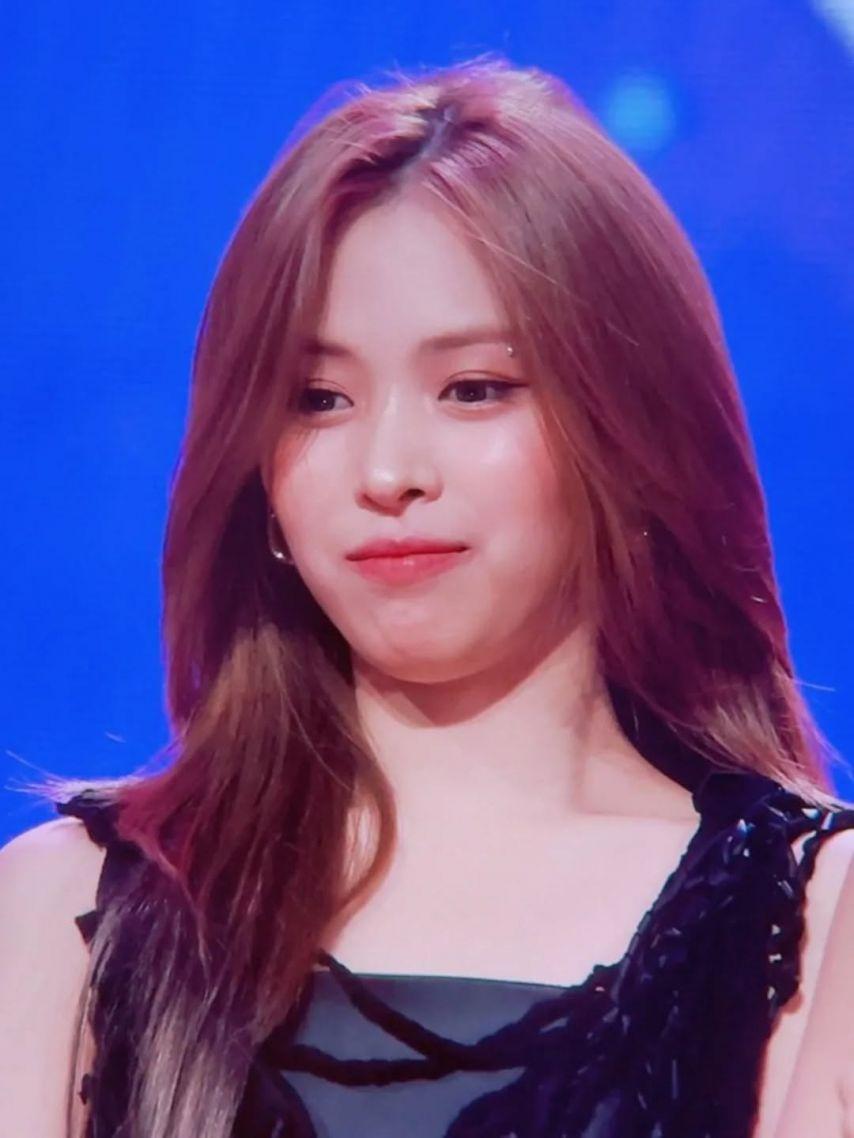 ITZY (있지) 류진5
