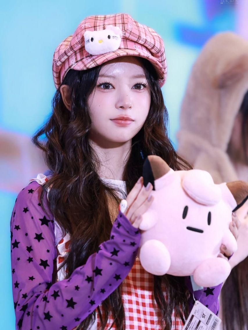 아일릿 (ILLIT) 모카1