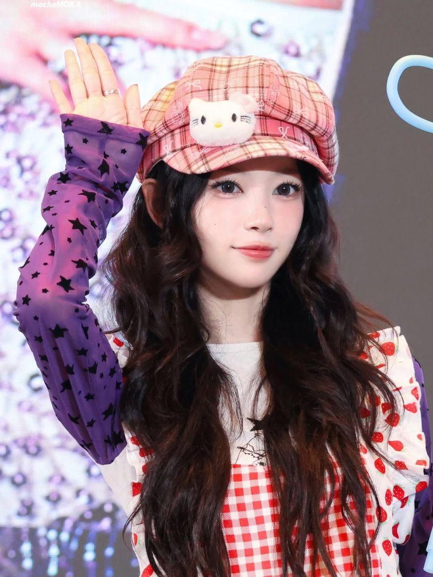 아일릿 (ILLIT) 모카2
